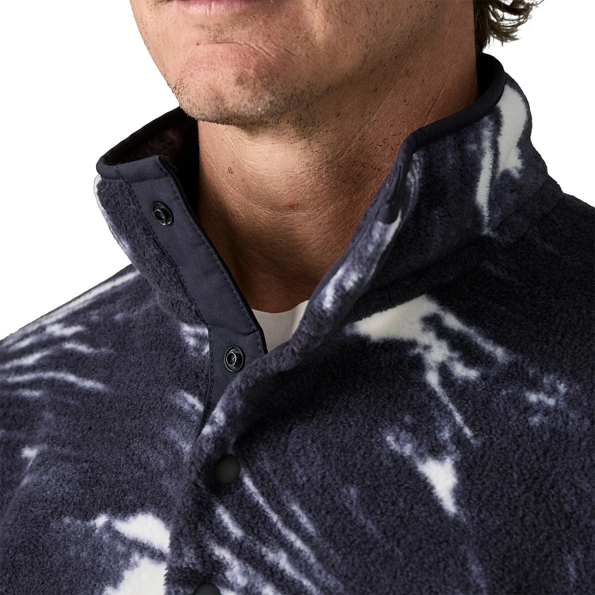 PATAGONIA パタゴニア MS LW SYNCH SNAP-T P/O メンズ・ライトウェイト・シンチラ・スナップT・プルオーバー 25551