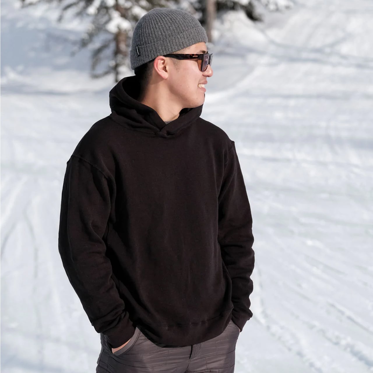 YETINA イエティナ LIGHT HOODIE ライトフーディー